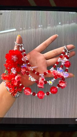 Red Floral Beaded Bracelet Set