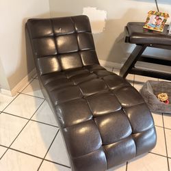 Chaise Lounge Chair