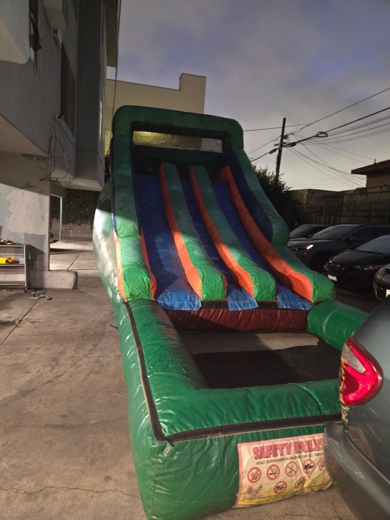 Water Slides Jumper (As Is)