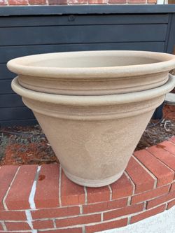 2- Heather Supreme Veneziano Planters Extra Large Rolled Rim 22 in W x 17.5 in H Resin Planter with Drainage Hole