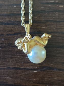 Vintage Angel Cherub Faux Pearl Necklace