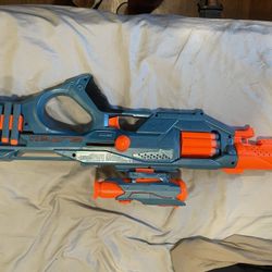 2 Nerf Guns 
