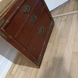 FREE FURNITURE 