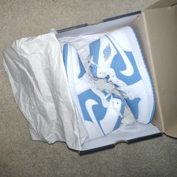New Jordan 1 Mid Se