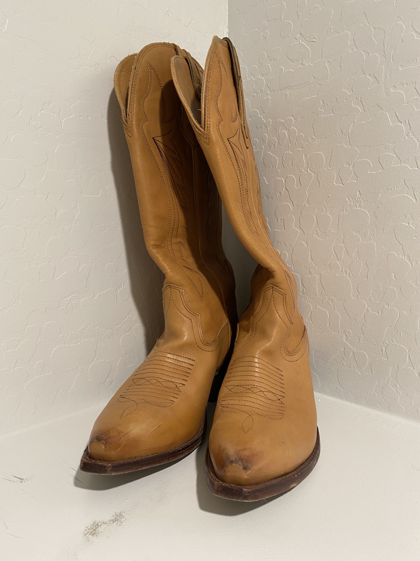 Tecovas Boots - Annie Size 9