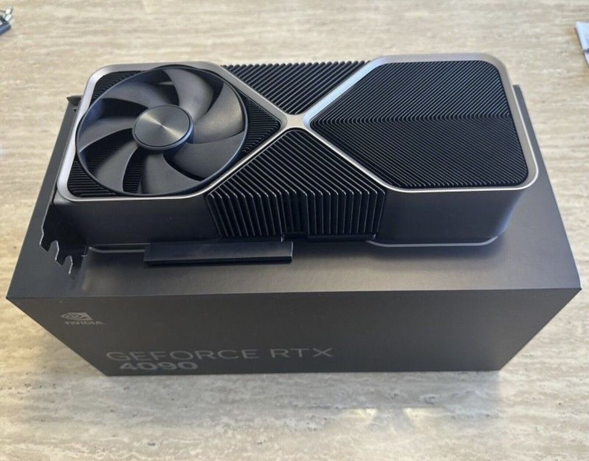 NVIDIA GeForce RTX 4090 Founders Edition 24GB GDDR6X Graphics Card