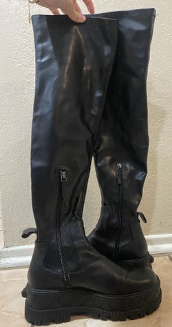 KURT GEIGER LONDON Women’s knee-high / over-the-knee platform lug boots Size 8
