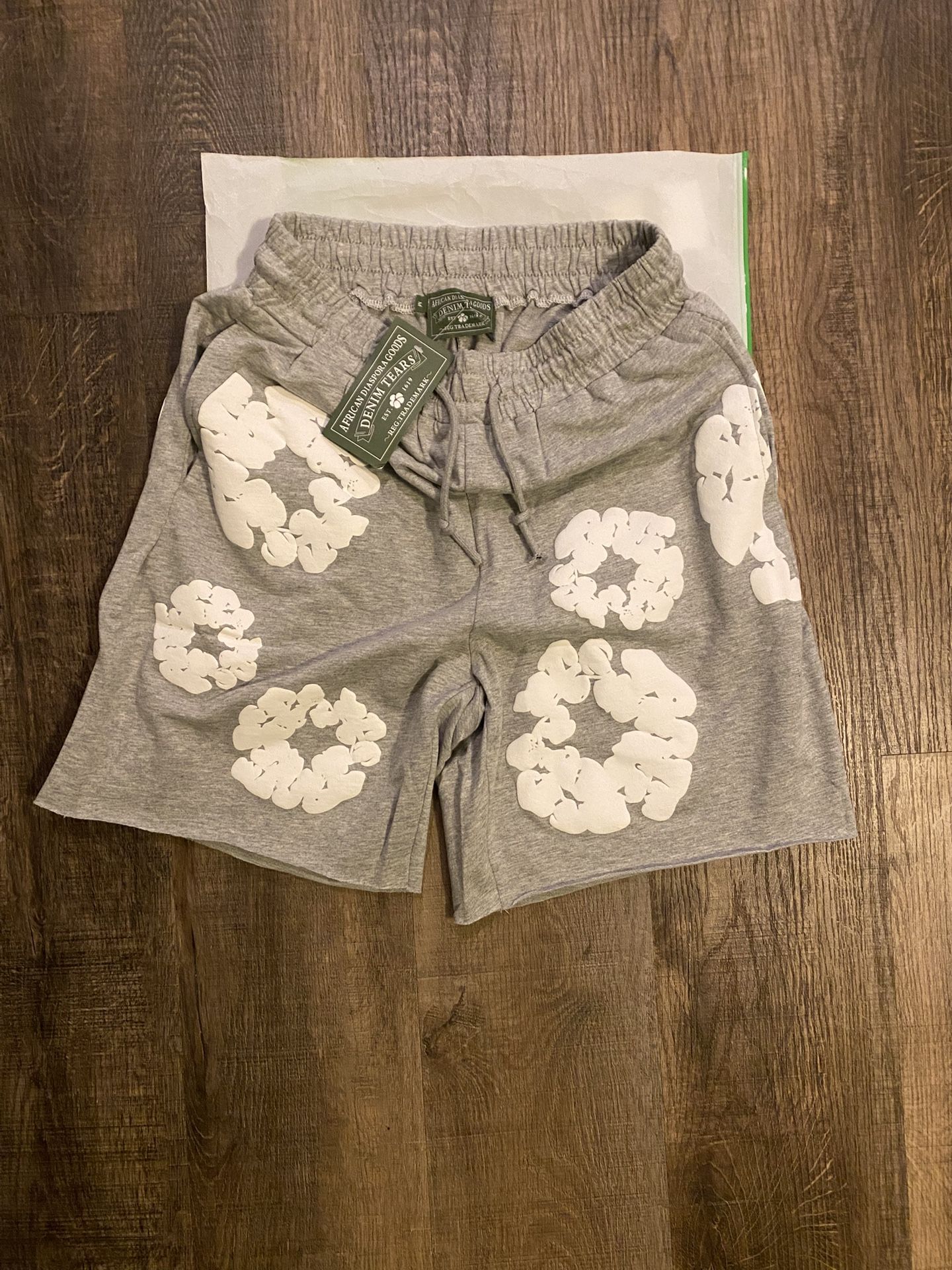 Demin Tears Shorts M