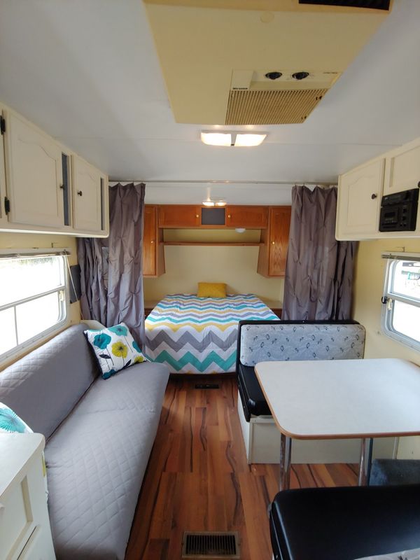 2001 Springdale travel trailer camper for Sale in Canby, OR - OfferUp