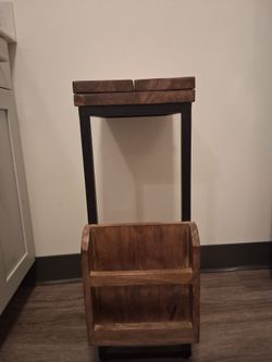 Folding Real WOOD tables.