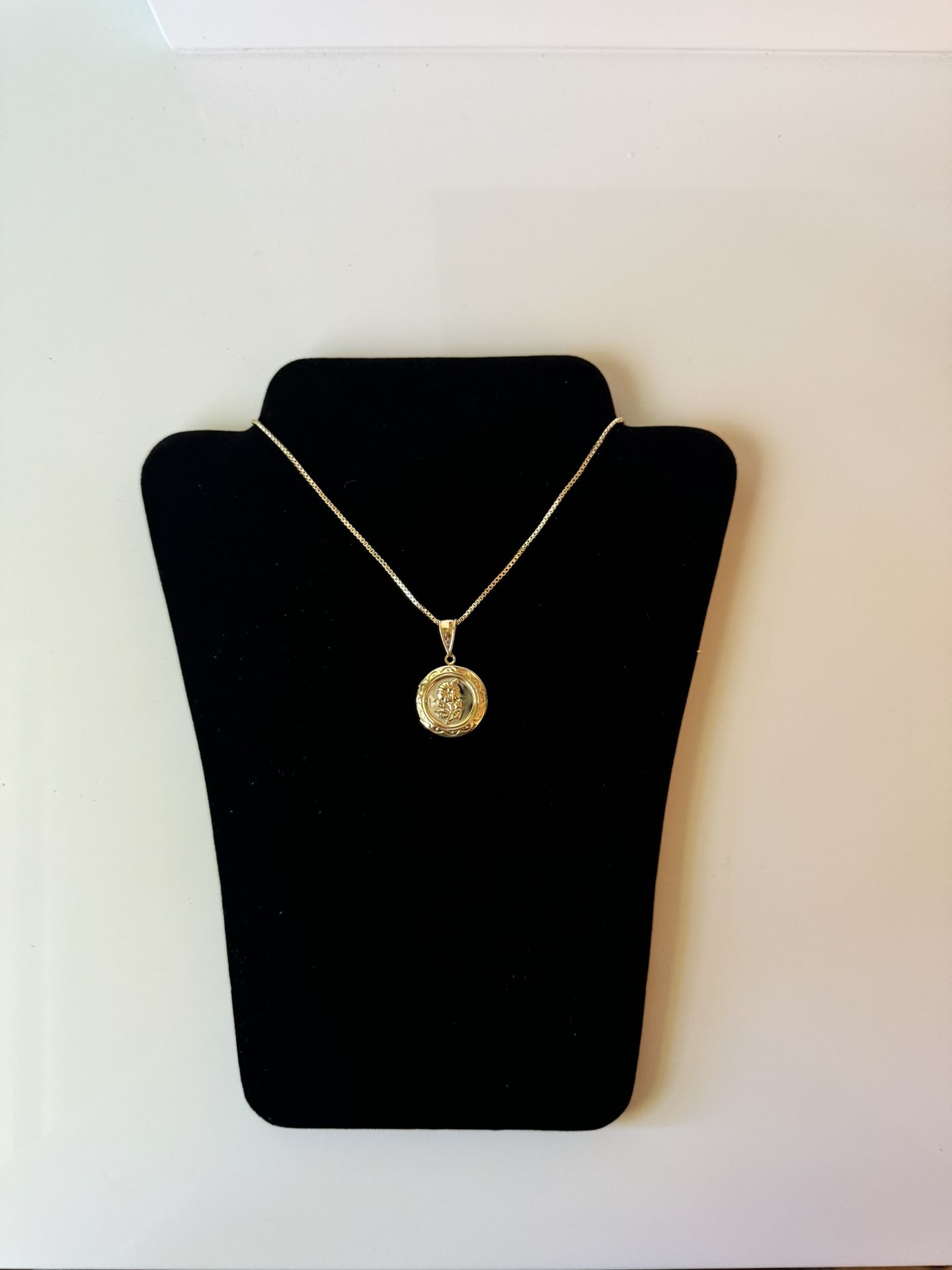 rose locket