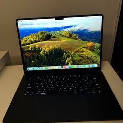 2024 MacBook Air 13 inches m3 chip 256GB blue