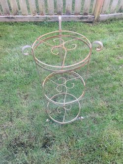 Metal Three-Tier Plant Stand