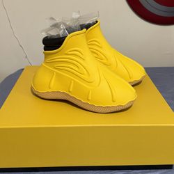 Duck Bait Boots Size 9