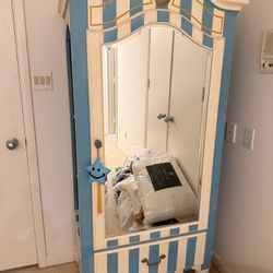 Chest For Kids Or Teenagers Room 