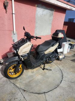 Tank 200cc Scooter