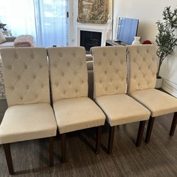 Set of 4 Tufted Dining Chairs – Excellent Condition