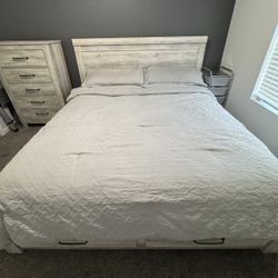 Ashley King Bed With Mattress