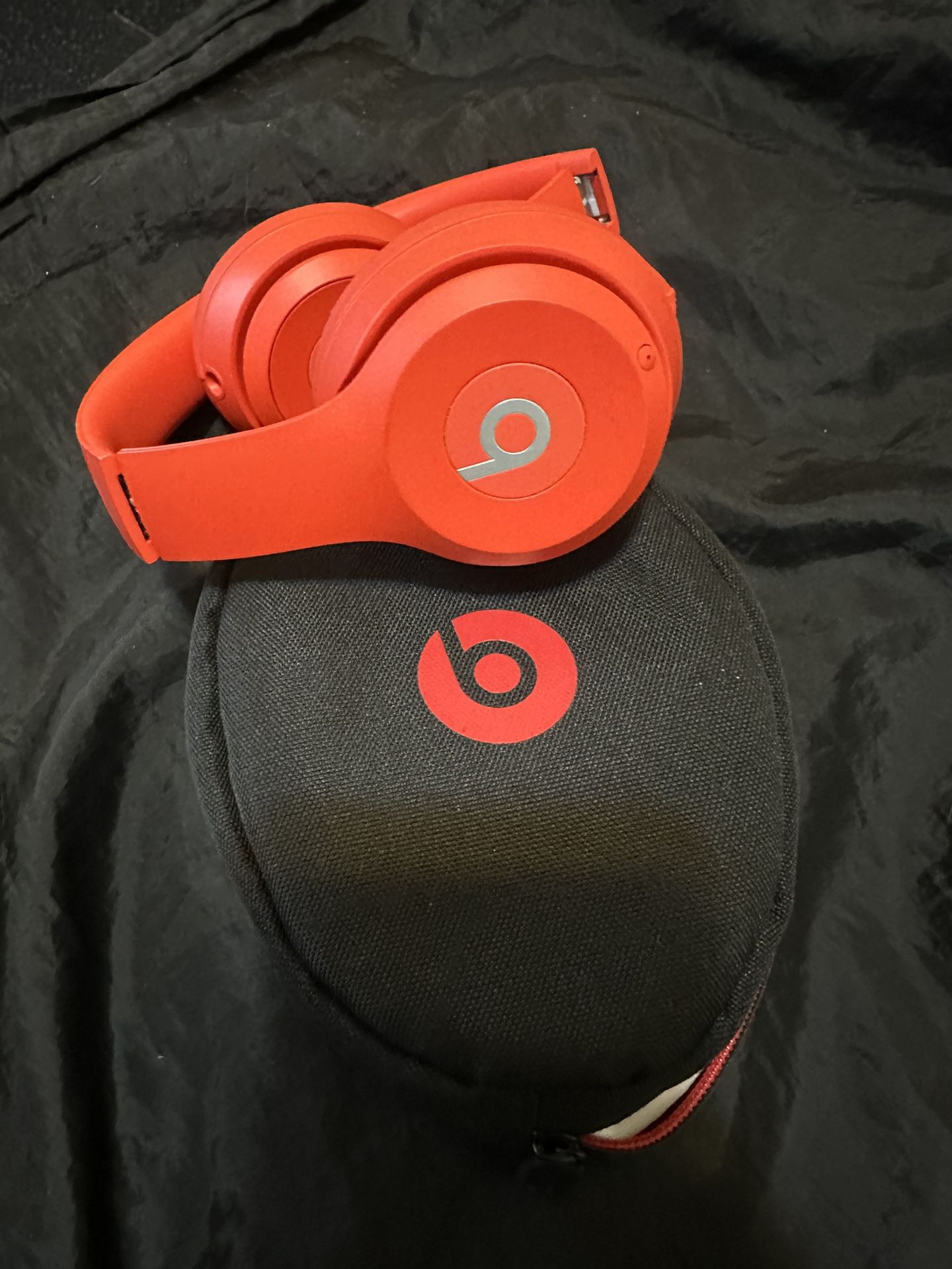 Red Beats Solo 3