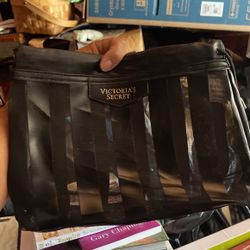 New Victoria’s Secret make up bag