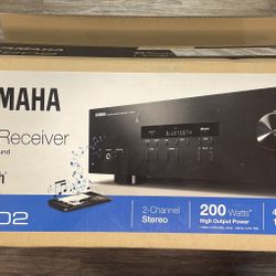 Yamaha R-S202 Stereo Receiver OPEN BOX Looks Unused 