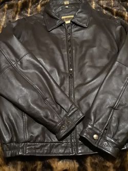 SIZE MEDIUM EXCELLED MEN'S LEATHER BOMBER JACKET $70