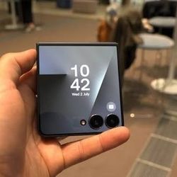 Samsung Galaxy Z7 Flip 256gig