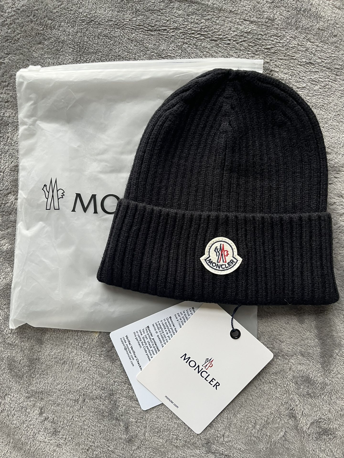 Moncler Black Bennie