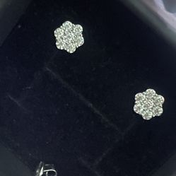 Flower Diamond Earrings 