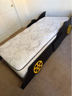 Twin Size Race Car-Shaped Platform Bed with Wheels