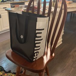 Lululemon Shopping Bag