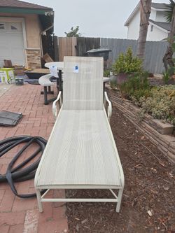 Lounge chair