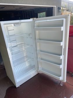 Freezer maytag