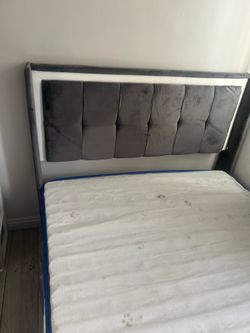 Full size bed with mattress