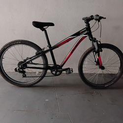 BICYCLE SPECIALIZED 7 SPEED SIZE 24 BRAND NEW 