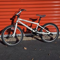 Joker Diamondback Bmx Style Bicycle 
