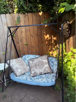 Vintage swing chair