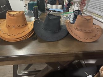 Sombreros a 5 dolares cada uno son nuevos