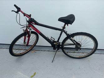 Mountain Bike Black and Red