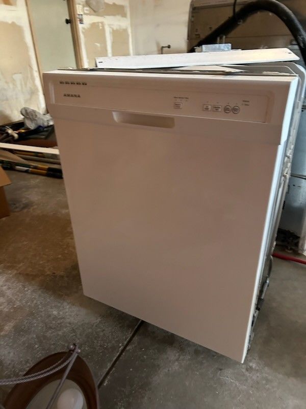 Amana Dishwasher