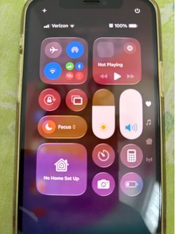 iPhone 12 white unlocked