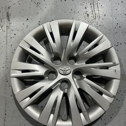 2012-2014 TOYOTA CAMRY OEM HUBCAP PN42(contact info removed)1