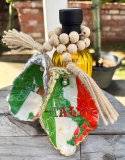 Handmade oyster shell ornaments – Italy/Italian/host hostess gift/europe