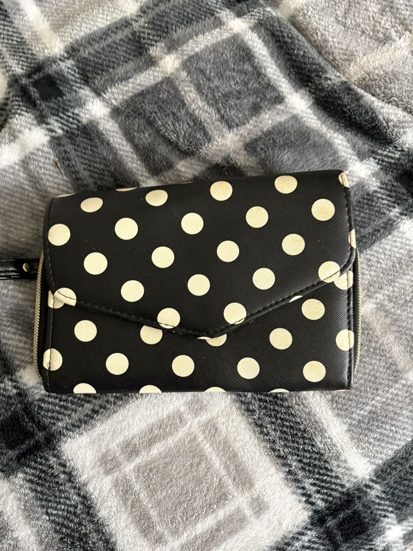 Polka Dot Wallet
