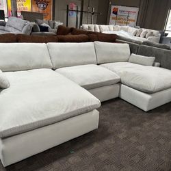 ELYZA TWO DOUBLE SECTIONAL WITH CHAISE