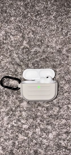 AirPods Pro 3 missing left AirPod with custom engraving