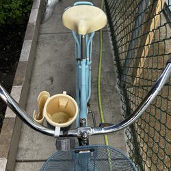 Huffy 26 Inch Nel Women’s Bike. Great For Cruising And Running Errands. 