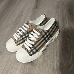 Burberry’s