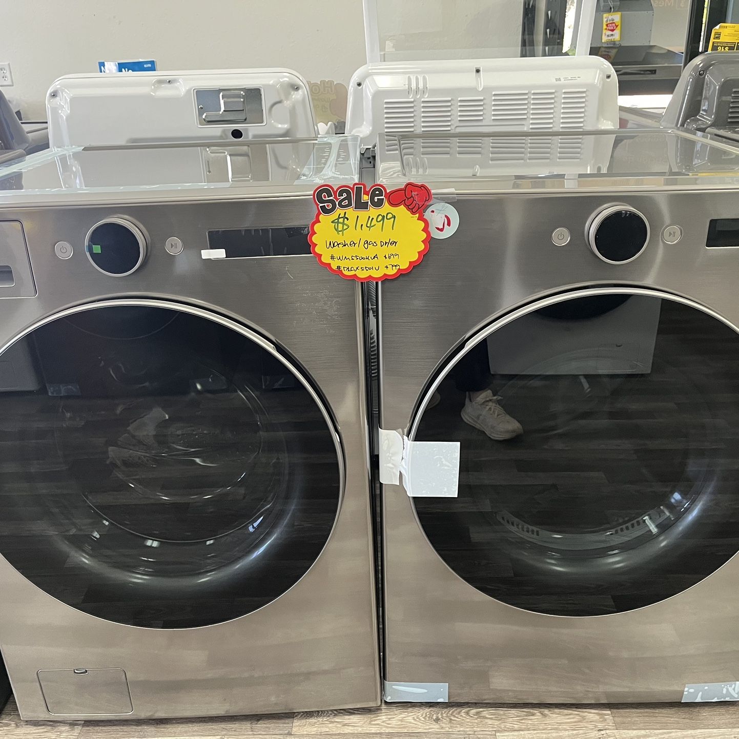 Limited Time/ Stackable Washer And Gas Dryer Set 