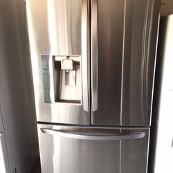 LG French Door Refrigerator 